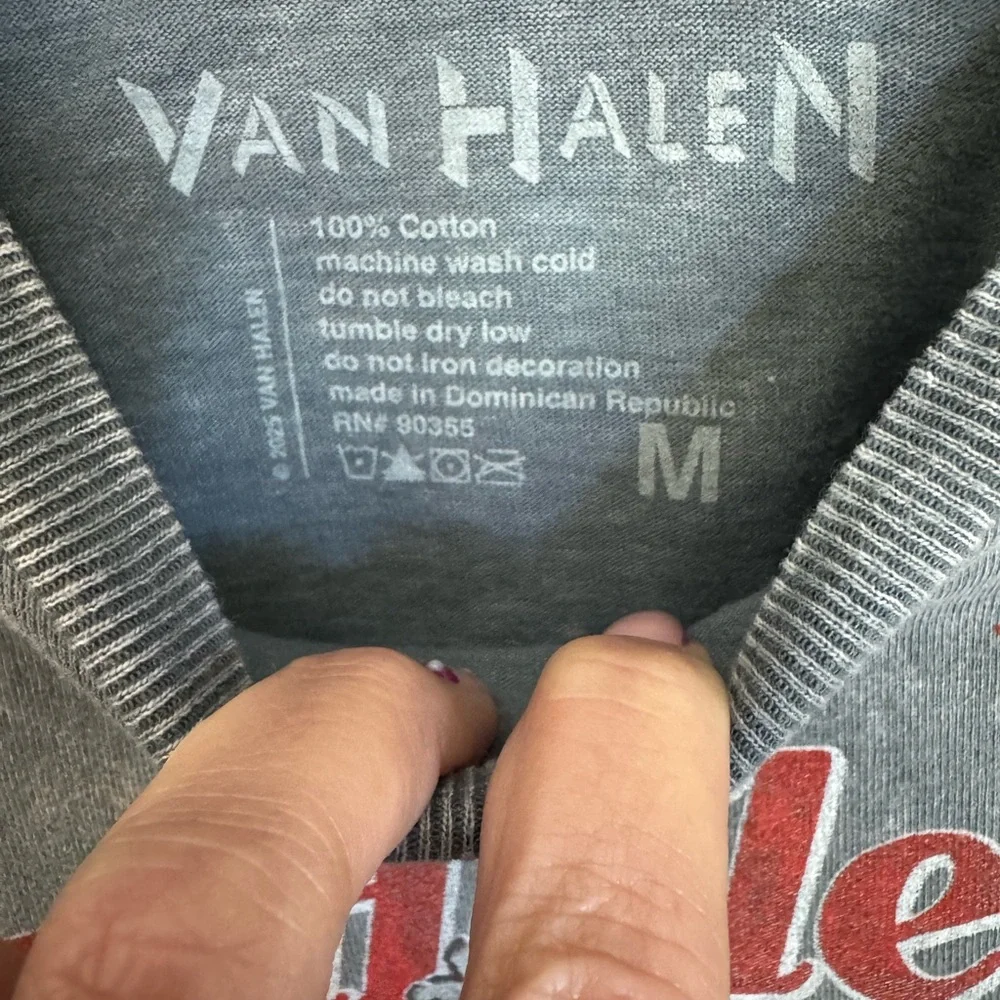 Van Halen Vintage Biker Pinup Girl Gray Short Sleeve Tee Size M - Picture 2 of 2